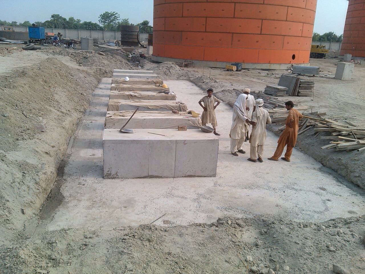 CONSTRUCTION OF SKID & ROTARY EQUIPMENT FOUNDATION.