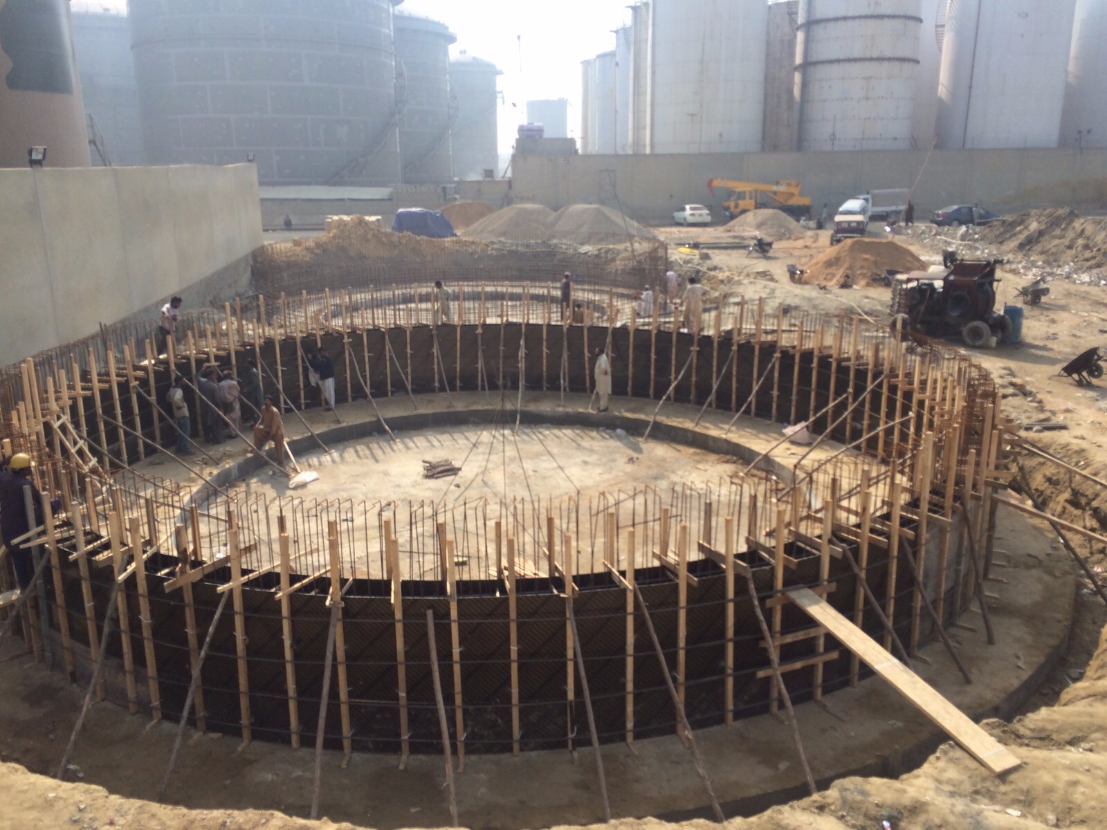 CONSTRUCTION OF TANKS FOUNDATION